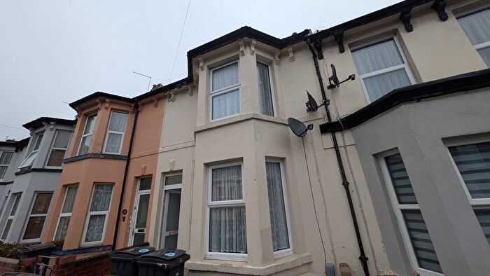 1 Bedroom Flat To Rent In Oswald Road, Dover, Kent, CT17