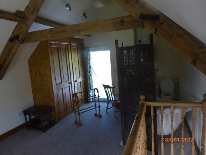 1 Bedroom Cottage To Rent In Springfield Road, Carmarthen, SA31