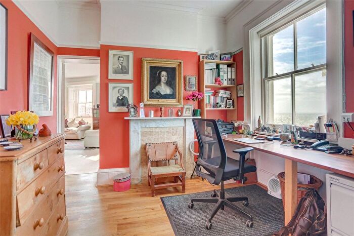 2 Bedroom Flat For Sale In Chichester Terrace, Brighton, East Sussex, BN2