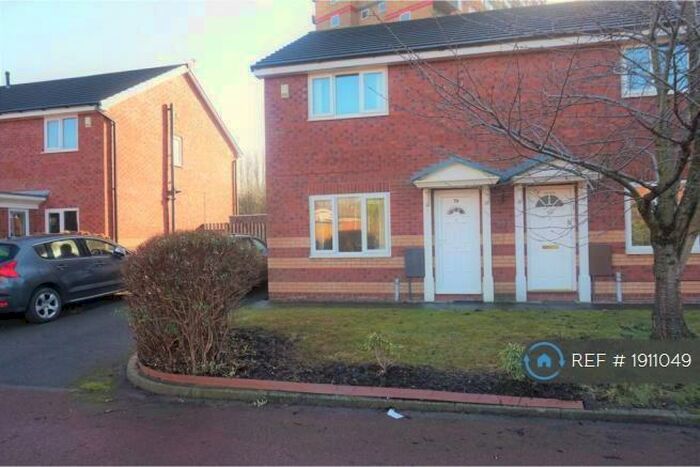 3 Bedroom Semi-Detached House To Rent In Angora Drive, Salford, M3