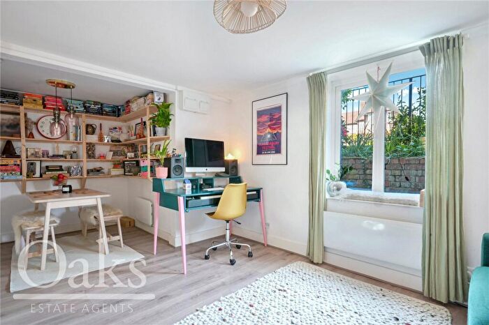 1 Bedroom Maisonette For Sale In Holmesdale Road, South Norwood, SE25