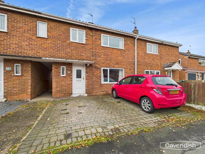3 Bedroom Terraced House For Sale In Weston Grove, Upton, CH2