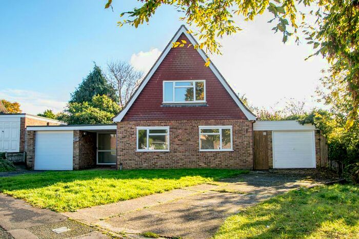 4 Bedroom Detached House To Rent In Meadow Close, Goring, Reading, Oxfordshire, RG8