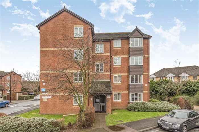 1 Bedroom Flat To Rent In Da Vinci Court, Rossetti Road, SE16