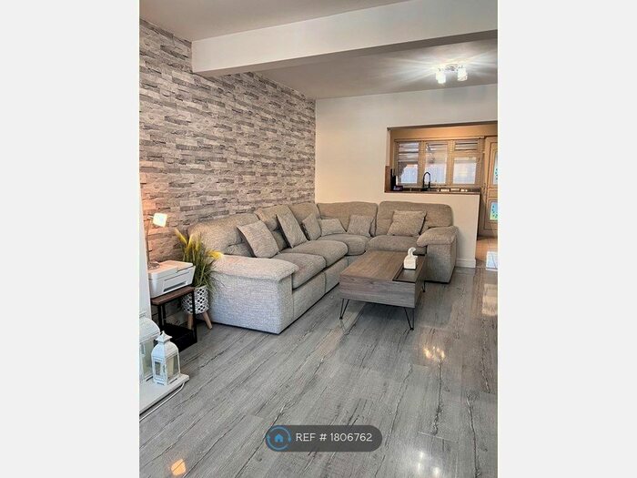 2 Bedroom Terraced House To Rent In Elmgate Avenue, Feltham, TW13