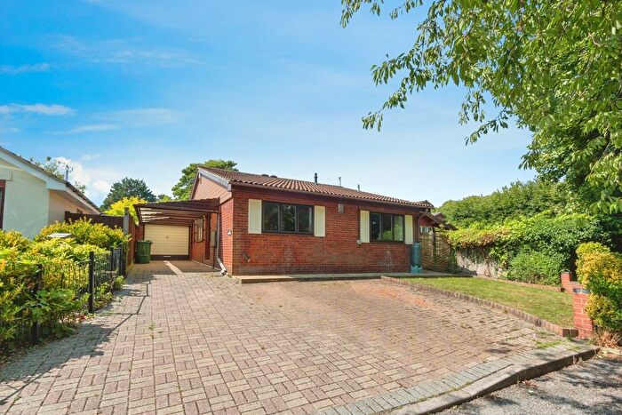 2 Bedroom Bungalow For Sale In Wayside Road, Basingstoke, Hampshire, RG23