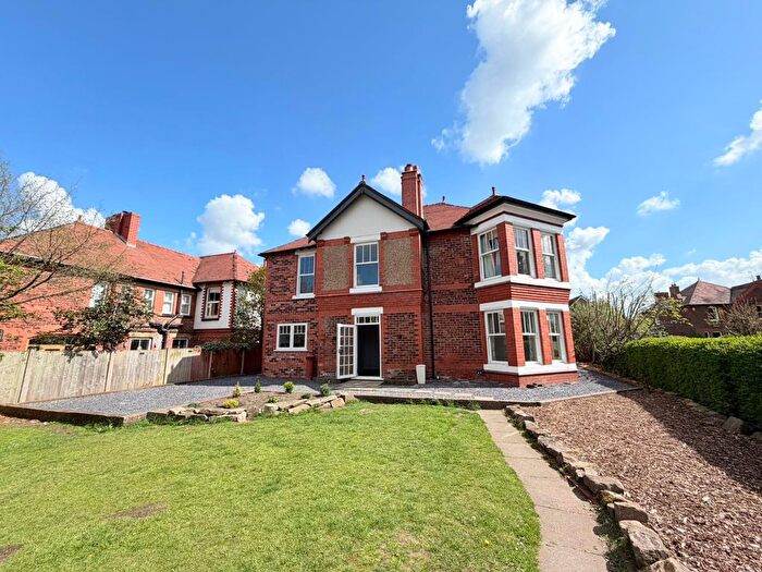 4 Bedroom Detached House To Rent In Fluin Lane, Frodsham, WA6