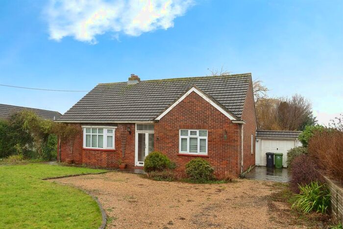 3 Bedroom Detached House For Sale In Loop Road, Beachley, Chepstow, NP16