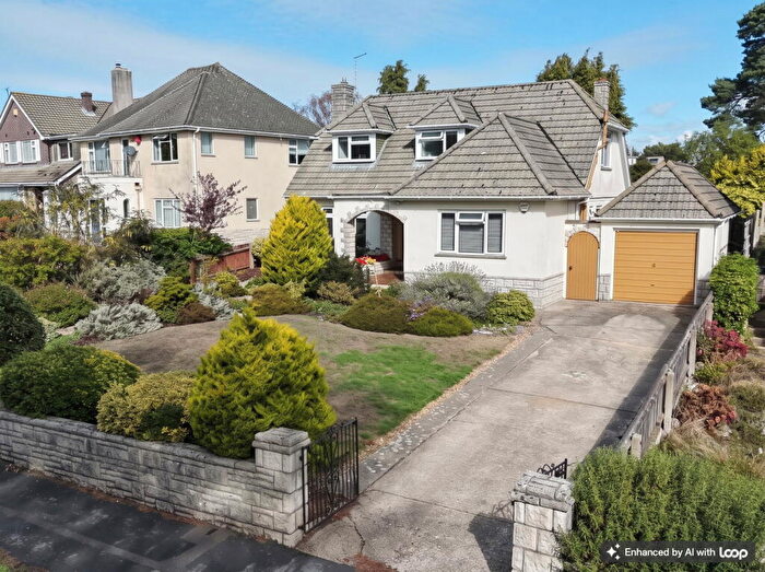 3 Bedroom Detached House For Sale In Queens Park, Bournemouth, BH8
