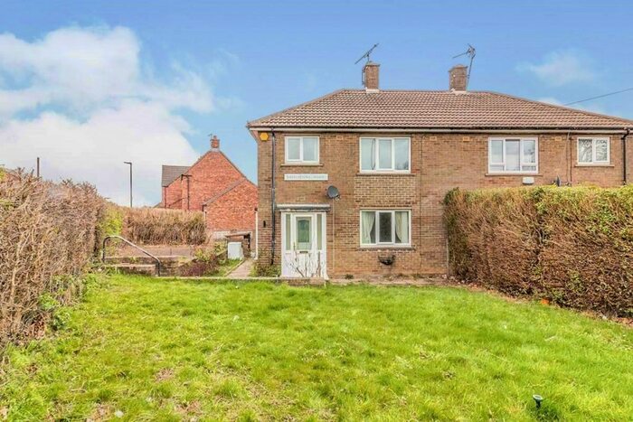 3 Bedroom Semi-Detached House To Rent In Bassledene Road, Sheffield, South Yorkshire, S2