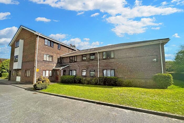 Studio To Rent In Brighton Road, Crawley, RH10