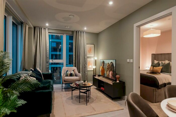 1 Bedroom Apartment To Rent In New York Square, Quarry Hill, Leeds, West Yorkshire, LS2