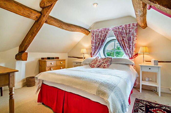 2 Bedroom Barn Conversion To Rent In Long Barn, GL7