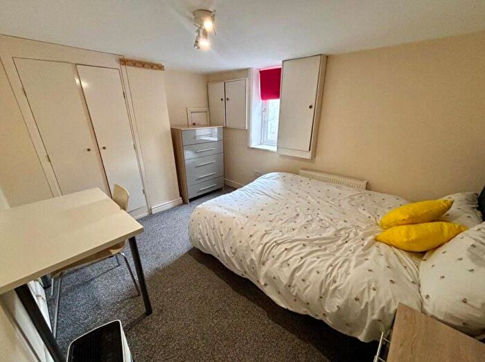 4 Bedroom Property To Rent In Allcroft Rd, London, NW5