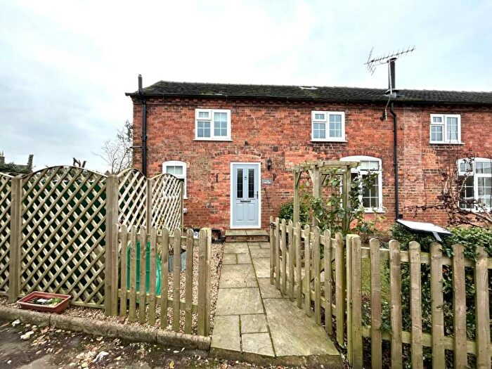 2 Bedroom Cottage To Rent In Daisy Bank Crescent, Audlem, CW3