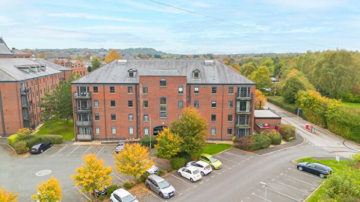 2 Bedroom Flat For Sale In Elphins Drive, Boteler Court Elphins Drive, WA4