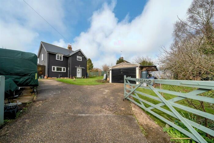 3 Bedroom Detached House For Sale In Winterbourne Steepleton, Dorchester, DT2