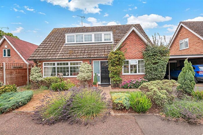3 Bedroom Detached Bungalow For Sale In Conyers Way, Great Barton, IP31