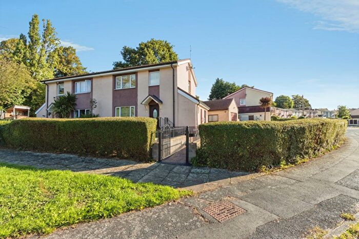 3 Bedroom Semi-Detached House For Sale In Windermere Road, Wakefield, West Yorkshire, WF2