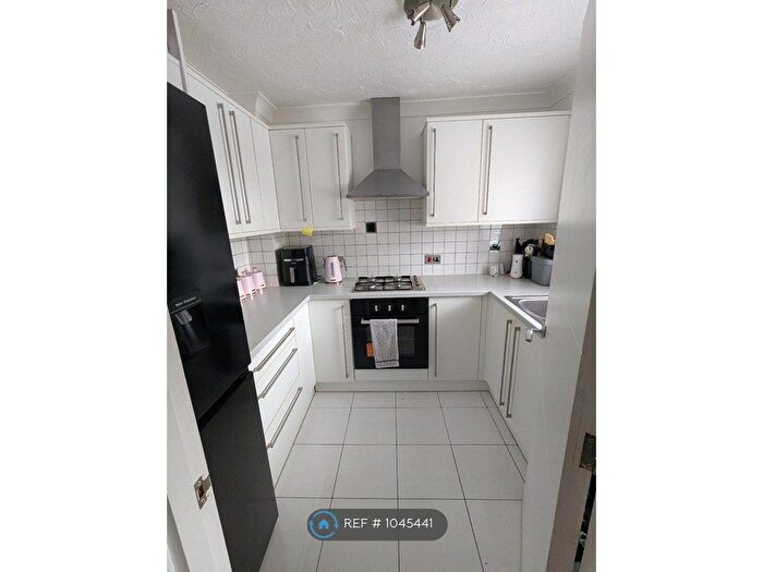 3 Bedroom Terraced House To Rent In Queens Pine, Bracknell, RG12