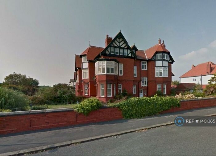 3 Bedroom Flat To Rent In Clifton Drive South, St Annes, FY8