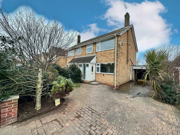 3 Bedroom Semi-Detached House To Rent In Lowfield Road, Beverley, HU17