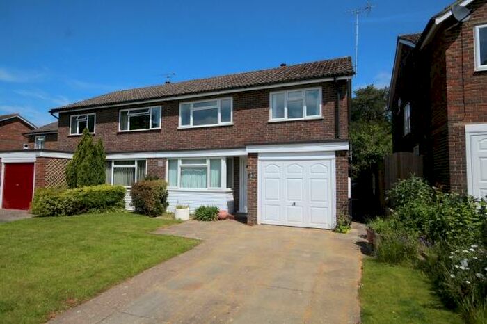 3 Bedroom House To Rent In Brambling Road, RH13