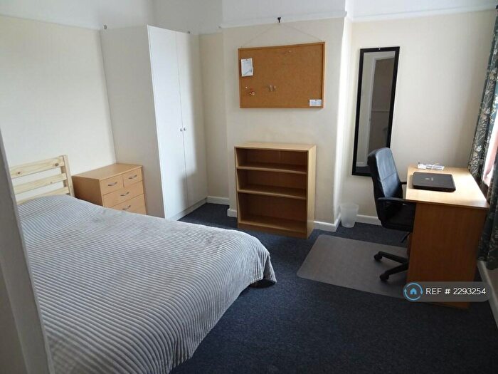 5 Bedroom Terraced House To Rent In Sheffield Road, Portsmouth, PO1