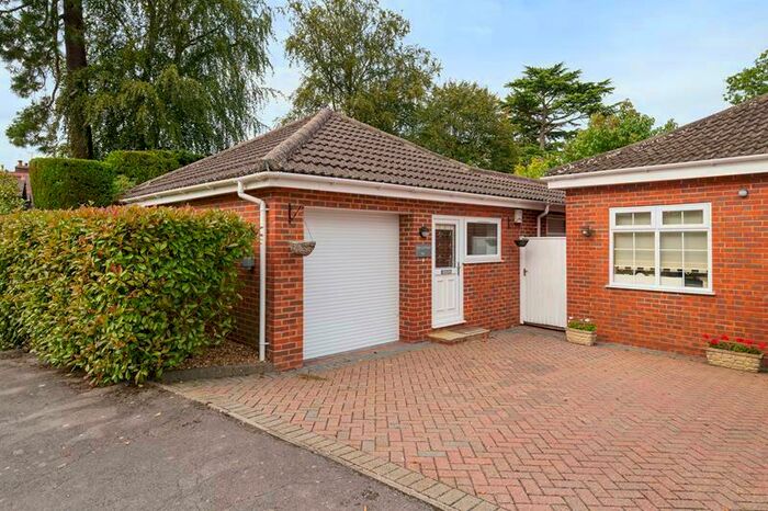 2 Bedroom Cottage To Rent In Norton Park, Ascot, SL5