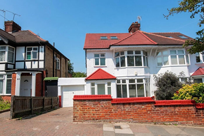 3 Bedroom Flat To Rent In Peter Avenue, London, NW10