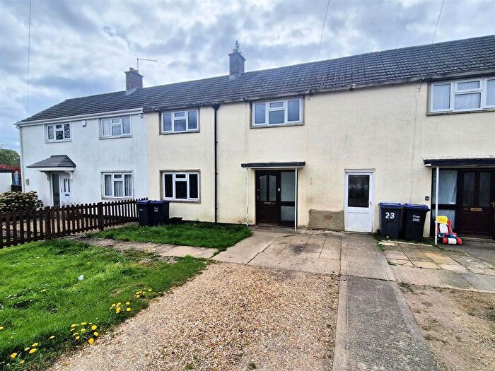 3 Bedroom Terraced House For Sale In Bendy Bow, Oaksey, Malmesbury, SN16
