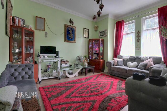 8 Bedroom Terraced House To Rent In Avenue Road, Southall, UB1