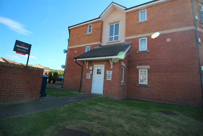 2 Bedroom Flat To Rent In Foster Drive, St James Village, Gateshead, NE8