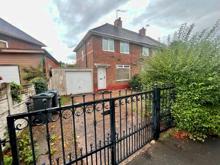 3 Bedroom Semi-Detached House To Rent In Fordfield Road, Birmingham, B33