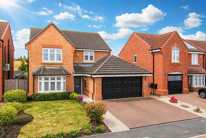 4 Bedroom Detached House For Sale In Amberwood Chase, Dewsbury, WF12