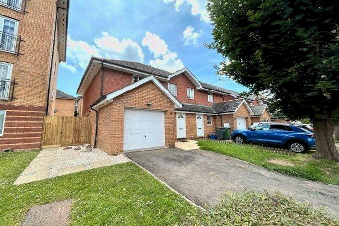 3 Bedroom Property To Rent In Campbell Drive, Cardiff, CF11