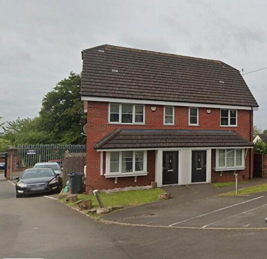 3 Bedroom Semi Detached House To Rent In The Laurels, Erdington, B24