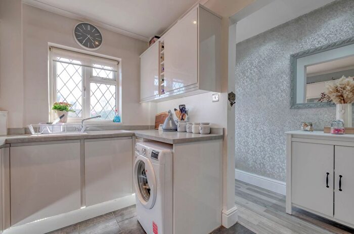 2 Bedroom Terraced House For Sale In Ednall Lane, Central Bromsgrove, Bromsgrove, B60