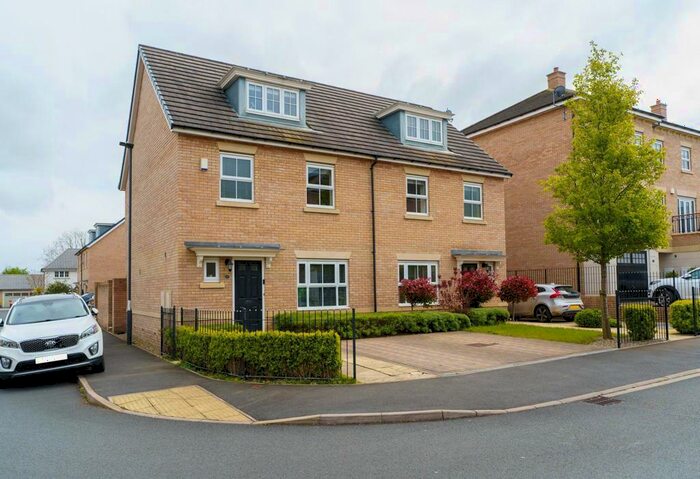 4 Bedroom Semi-Detached House For Sale In St. Andrews Walk, Newton Kyme, LS24