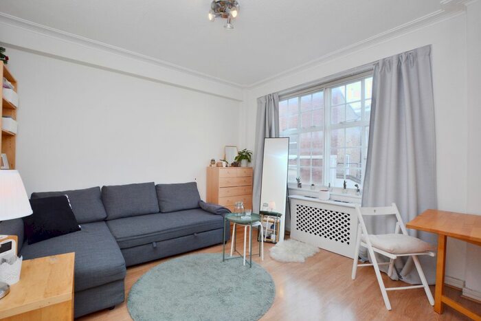 Studio To Rent In Spring Street, London, W2