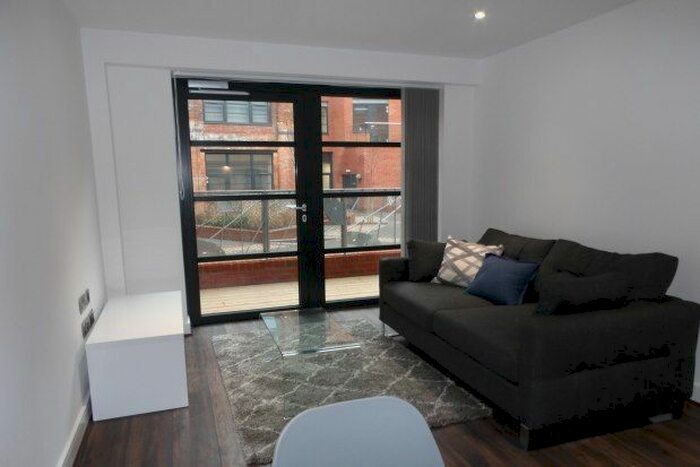2 Bedroom Flat To Rent In Pope Street, Birmingham, B1