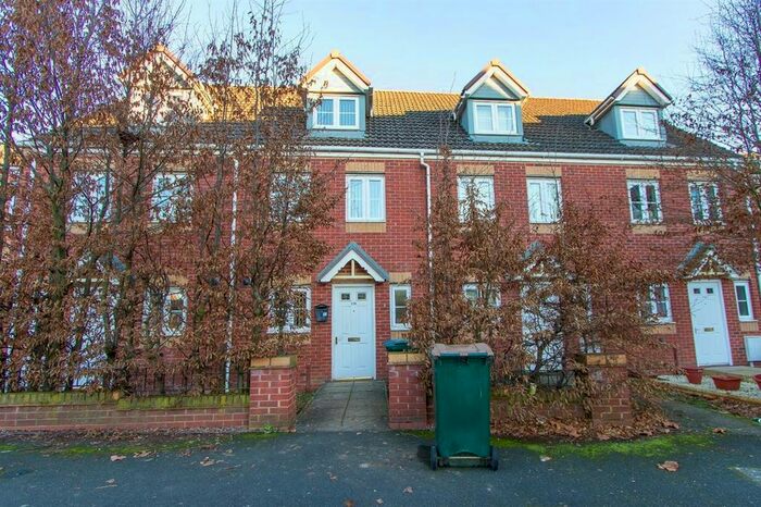 3 Bedroom Terraced House To Rent In Signet Square, Coventry, CV2