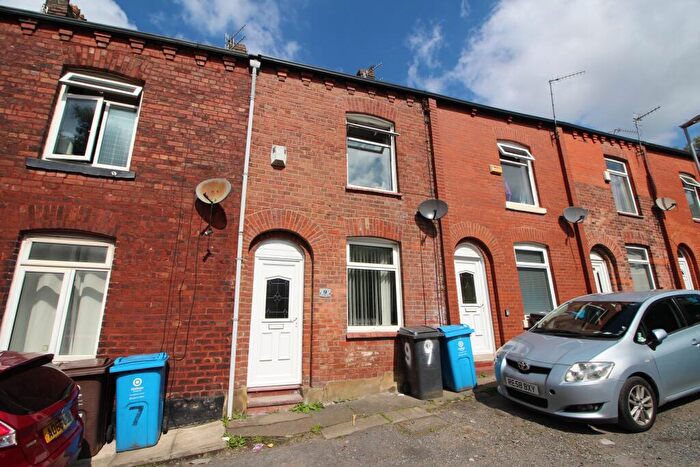 2 Bedroom Terraced House To Rent In Kentucky Street, Oldham, OL4