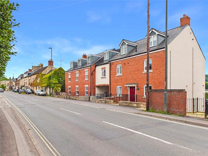 2 Bedroom Apartment For Sale In Westward Road, Stroud, Gloucestershire, GL5