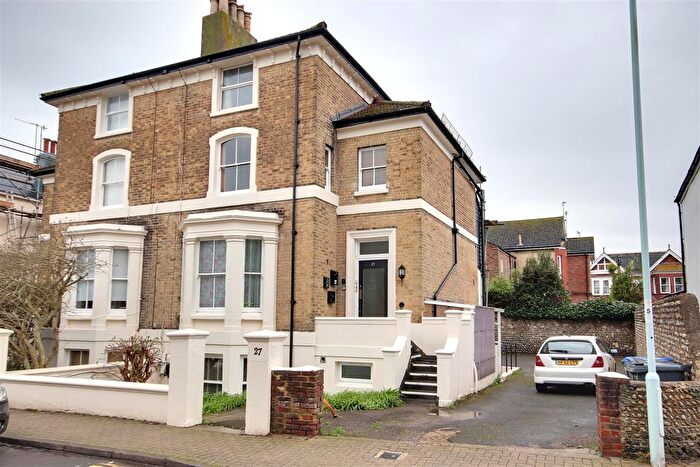 2 Bedroom Flat To Rent In Grafton Road, Worthing Central, Worthing, BN11
