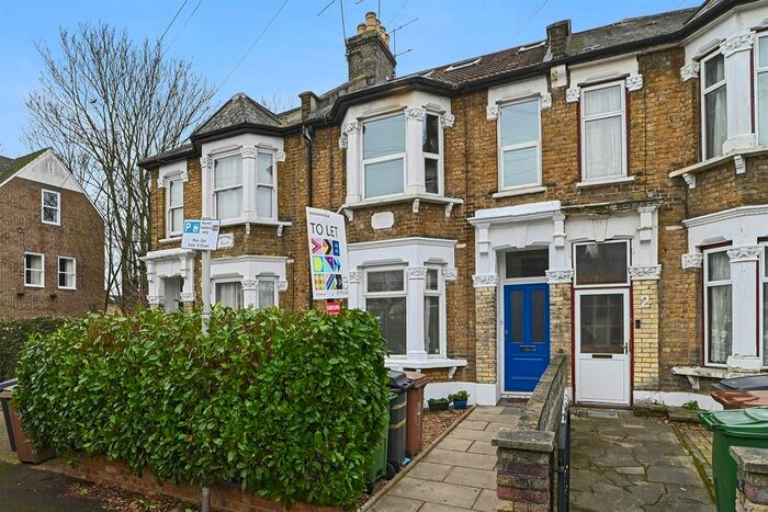 2 Bedroom Flat To Rent In Stanhope Road, Walthamstow, London, E17