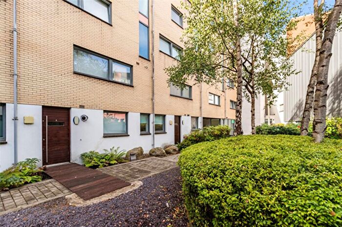 2 Bedroom Flat For Sale In Flat, Cowcaddens Road, Glasgow, Glasgow City, G4