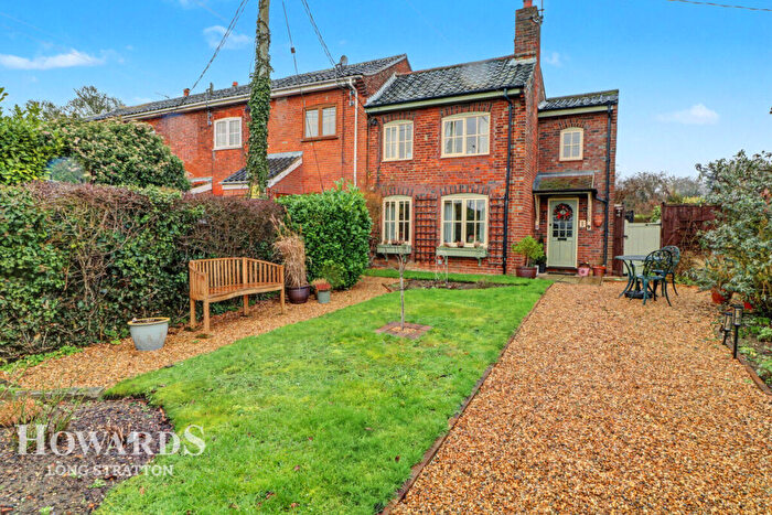 2 Bedroom End Of Terrace House For Sale In Norwich Road, Long Stratton, NR15