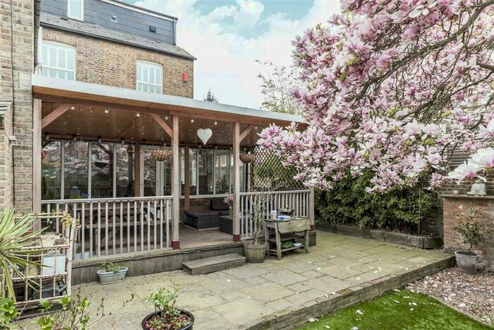 6 Bedroom Property To Rent In Stanley Road, Teddington, TW11