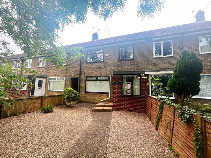 3 Bedroom Terraced House For Sale In Ings Road, Hull, HU8